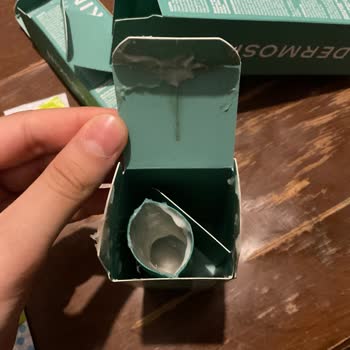 Açılmış Dermoskin Gündüz Bakım Kremi Bozuk Geldi