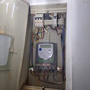 Adana Çukurova’da Tekrarlayan Elektrik Kesintileri Ve Can Güvenliği Tehlikesi