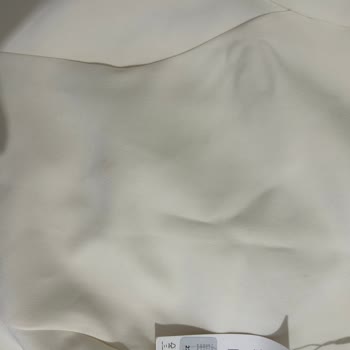 Zara'dan Kullanılmış Ve Hijyenik Olmayan Elbise Gönderildi, İade Engellendi