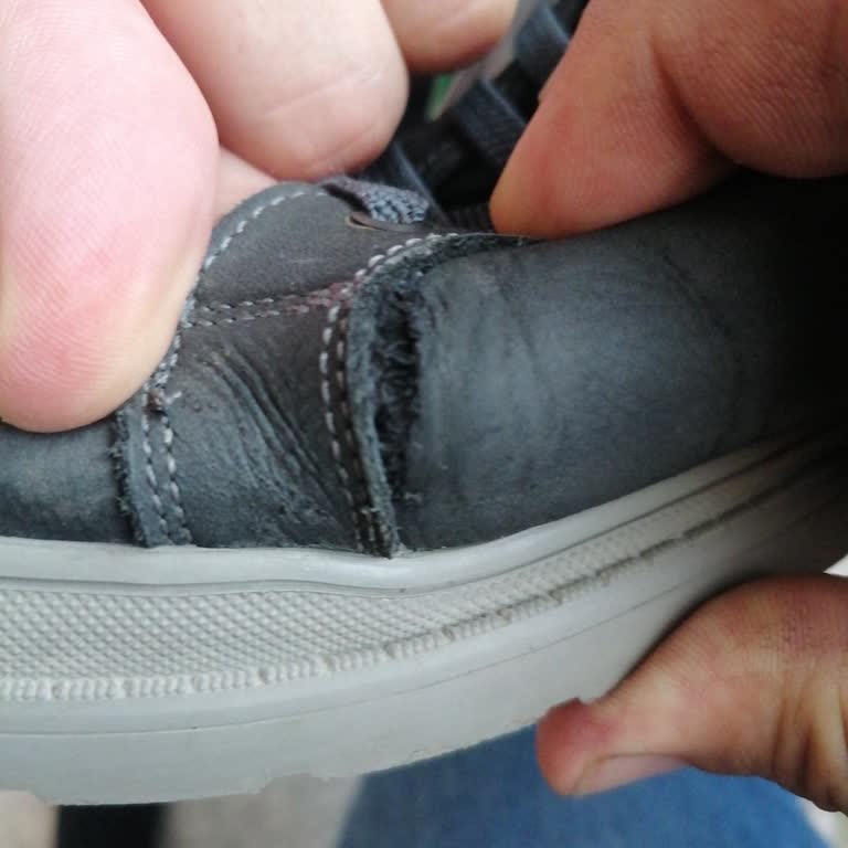 Deichmann’da Ayakkabım Kısa Sürede Yırtıldı, Garanti Talebim Reddedildi