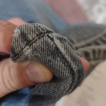 Colin's Mağazasında Üretim Hatası Olan Pantolon İçin Değişim Ve İade Talebi