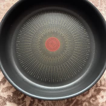 Tefal Tencere Setinde Hatalı Tava İçin Tek Parça Değişimi Talebi