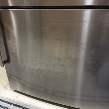 Bosch Buzdolabı Kapak Soyulması Ve Bulaşık Makinesi Gösterge Paneline Su Girişi Şikayeti