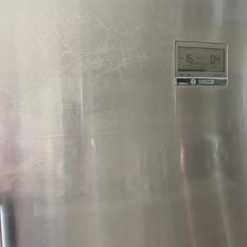 Bosch Buzdolabı Kapak Soyulması Ve Bulaşık Makinesi Gösterge Paneline Su Girişi Şikayeti