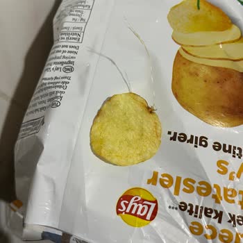 Lays Paketi İçinde Plastik İp Çıktı