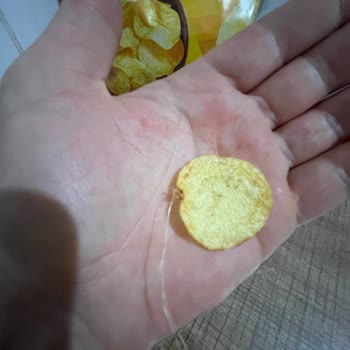 Lays Paketi İçinde Plastik İp Çıktı
