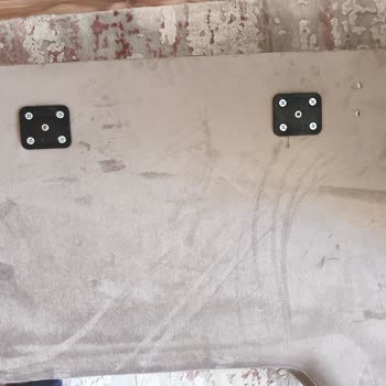 Doğtaş Mobilya Kargo Görevlisinin Düşürdüğü Berjerler Hasar Gördü Ve Küfürlü Sözleriyle Mağdur Oldum