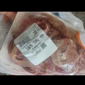 Migros Sanal Market’ten Bozuk Kuzu Gerdan Eti Teslim Edildi, Gıda Güvenliği Endişesi