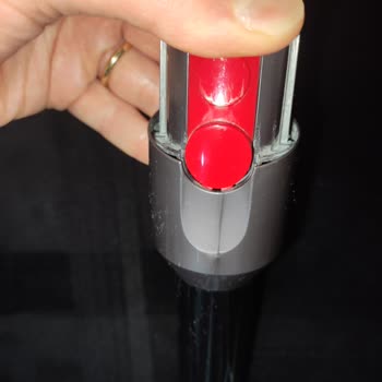 Dyson V12 Detect Slim İç Mekanizmada Kırılma Garanti Kapsamında Değişim Talebi