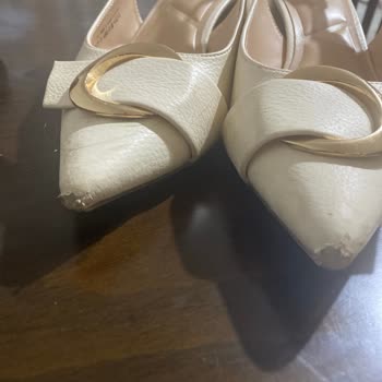 Deichmann Ayakkabılarında Erken Dökülme Ve Mağaza Çözüm Eksikliği
