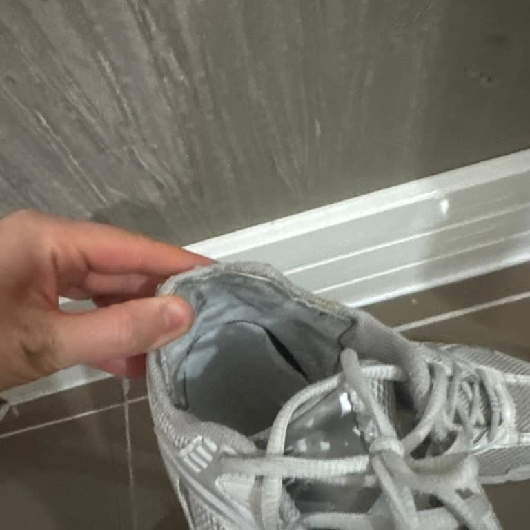 Deforme Olan New Balance 530 Ayakkabım Kullanıcı Hatası Dedi, İade Talebim Reddedildi