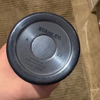 Stanley Termosunun Kapakları Basınca Patlıyor Ve Sızdırıyor