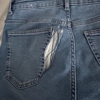 Mango Jean Pantolonunda Cep Dikişi Açıldı, Değişim Talebi Haksızca Reddedildi