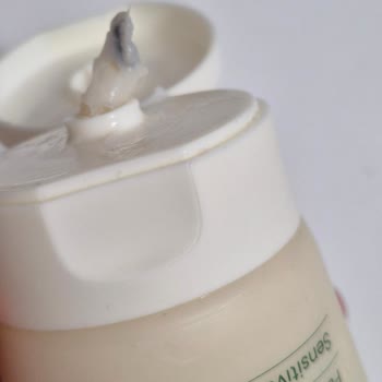 Siyah Küf Şüphesiyle Cilt Temizleyicide Hijyen Arızası