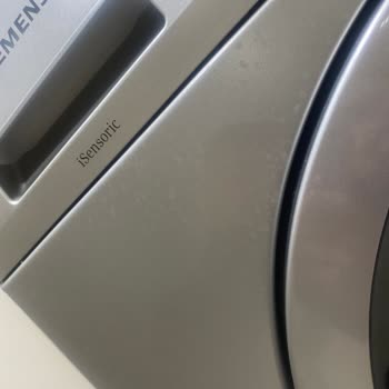 Siemens Çamaşır Makinesinde Buhar Sızıntısı Ve Kalıcı Lekeler Sorunu