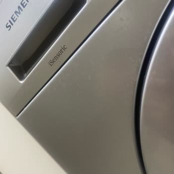 Siemens Çamaşır Makinesinde Buhar Sızıntısı Ve Kalıcı Lekeler Sorunu