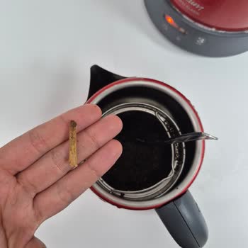Lipton Doğu Karadeniz Çayında Tahta Parçası Çıktı, Sağlık Ve Hijyen Endişesi