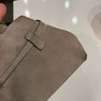 Manu Atelier Süet Çantada Erken Kararma, Değişim Talebi
