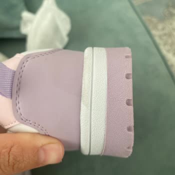 Deforme Ve Kullanılmış Çıkan Çocuk Ayakkabısı Teslimatı