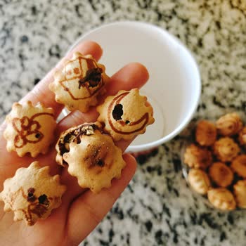Biscolata Mood Bisküvilerinde Kırık Parçalar Ve Çikolata Sızıntısı