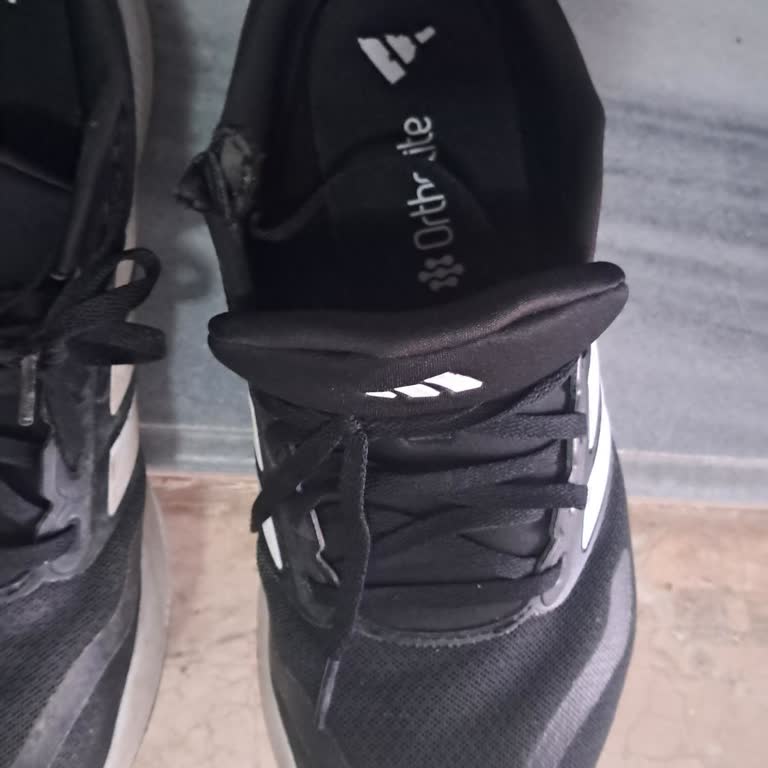 Adidas Ayakkabısındaki Erken Yırtılma Ve Red Kararına İtiraz