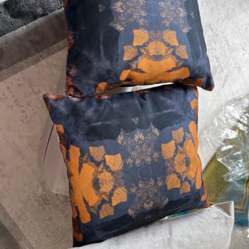 Köşe Koltuk Mekanizması Arızası Ve Kırlent Renk Uyumsuzluğu