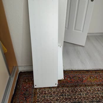 Kırık Dolap Kapısı Ve BİM Homendra'dan Cevapsızlık