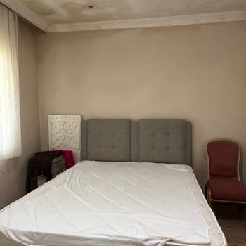 Hijyen Sıfır, Pas Ve Küf İçindeki Otelde Ayrıcalıklı Üyelere Zorunlu Yerleştirme