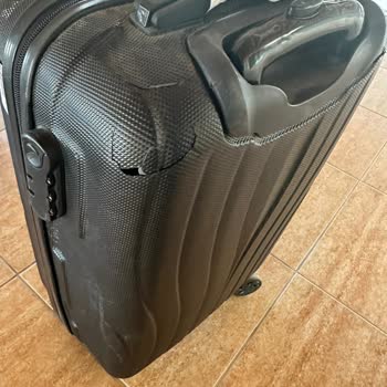 Mersin Nur Turizm'de Kırılan Valiz Ve Cevapsız İletişim