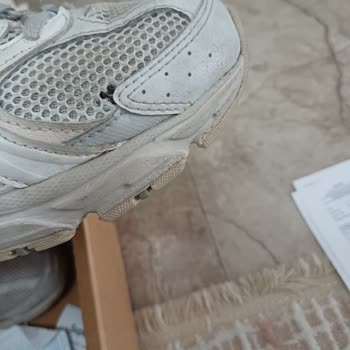 New Balance 530 Ayakkabı Kısa Sürede Yırtıldı