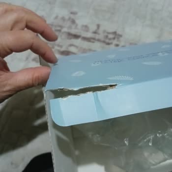 Kırık Kutu Ve Lekeli Masaj Aleti İade Redleri