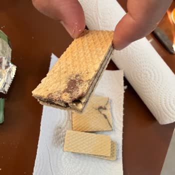 Bozuk Gofret, Sağlık Korkusu Ve Çağrı Merkezinin İlgisizliği