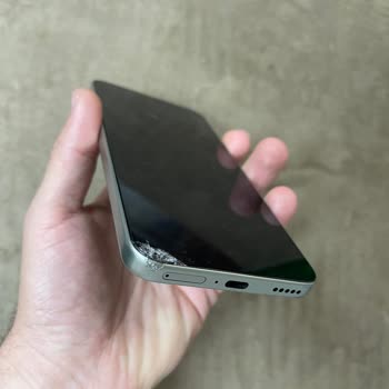 Yanıltıcı Dayanıklılık Vaadi: Honor Magic 8 Lite Ekranı Kırıldı Ve Ücretsiz Değişim Talep Ediliyor
