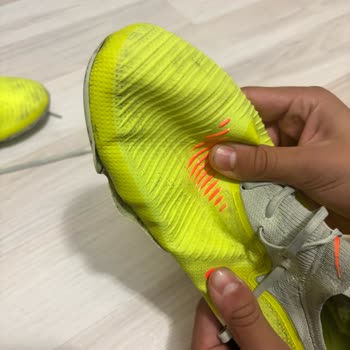 Nike Krampon Açılma Sorunu Kullanıcı Hatası Olarak Reddedildi