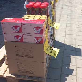 A101 Şubesinde İndirimli Gıdalar Güneş Altında Bekletilerek Sağlık Riski Oluşturdu