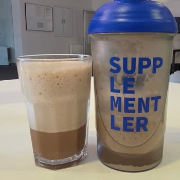İzmit Mağazasından Aldığım Isolate Whey Ürünün Aşırı Köpürme Ve Topaklanma Sorunu