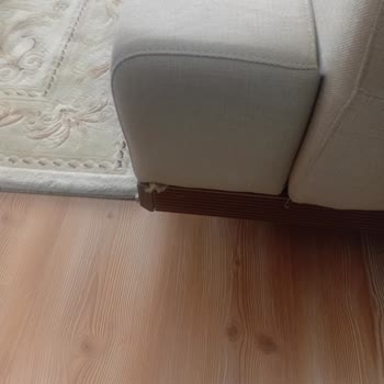 Leke Tutan Koltuk Ve Cevapsız Servis Değişim Talebi