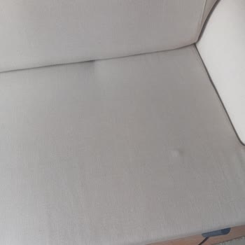 Leke Tutan Koltuk Ve Cevapsız Servis Değişim Talebi