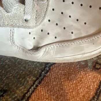 Barcin.com’da Satın Alınan Nike Air Force 1 Luxe Ayakkabısının Kısa Sürede Açılma Ve Kopma Sorunu