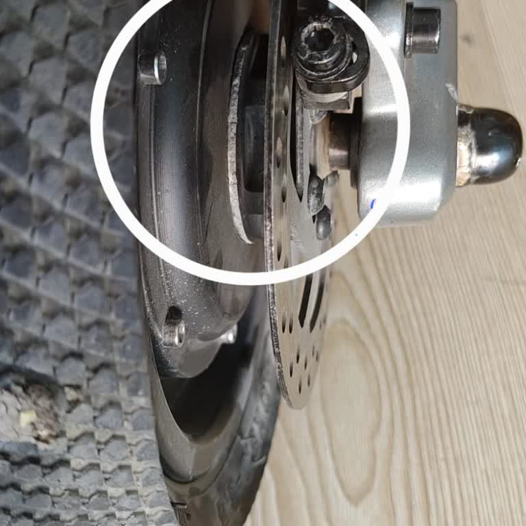 Onvo Rx5 Motor Arızası Ve Kırık Ayaklık Nedeniyle Çocuk Düşmesi Ve Garanti Talebi