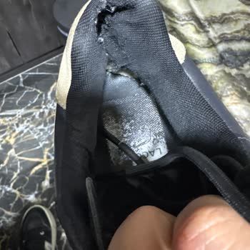 Lacoste Sneakers Deformed After Six Months And Rejected As User Error