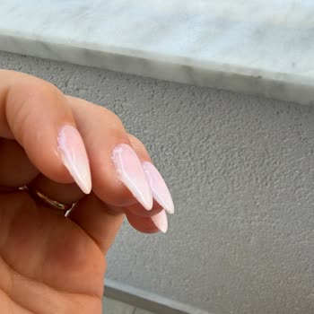 Hijyen Ve Tavır Sorunları Nedeniyle Kirpik İşleminde Memnuniyetsizlik Ve Ücret İadesi Talebi