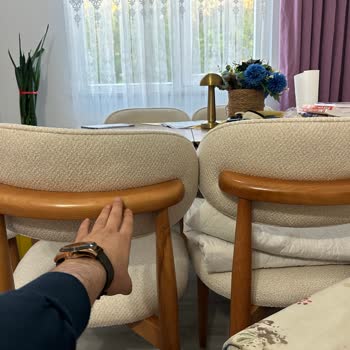 Kırık Ve Yanlış Monte Edilen Sandalyeler, Cevapsız Müşteri Hizmetleri