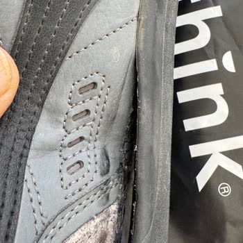 Puma Ayakkabılarda Üretim Hatası Olmasına Rağmen Mağaza Değişim İstemini Reddediyor