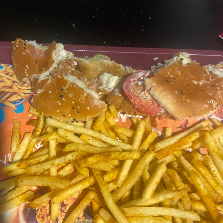 Kayseri Popeyes Şubesinde Bayat Ekmek Ve Hijyen Sorunu