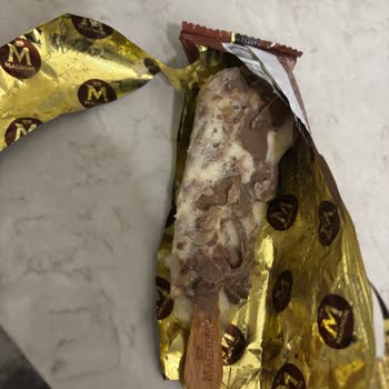 Bozuk Dondurma Teslimi Ve Cevapsız Canlı Destek