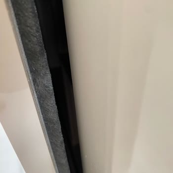 Kayar Kapaklarda Büyük Boşluk Ve Toz Girişi