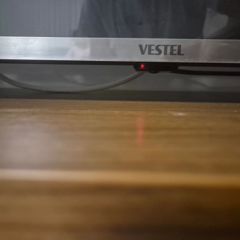 Sürekli Açılmama Ve Yüksek Servis Ücretleriyle Vestel QLED Televizyon Şikayeti