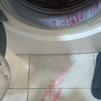 Satıcının Hatalı Kumaş Göndermesi Ve İade Kargo Ücretini Talep Etmesi