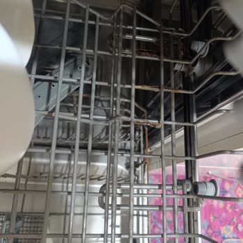 Dominox Bulaşık Makinesinde Sepetlerin Hızlı Paslanması Ve Ücretsiz Değişim Talebi